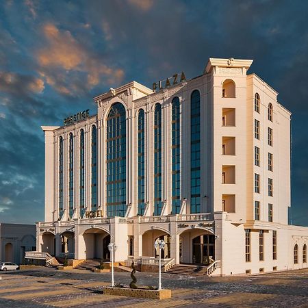 Prestige Plaza Hotel Suceava Exterior photo