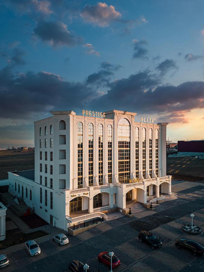 Prestige Plaza Hotel Suceava Exterior photo